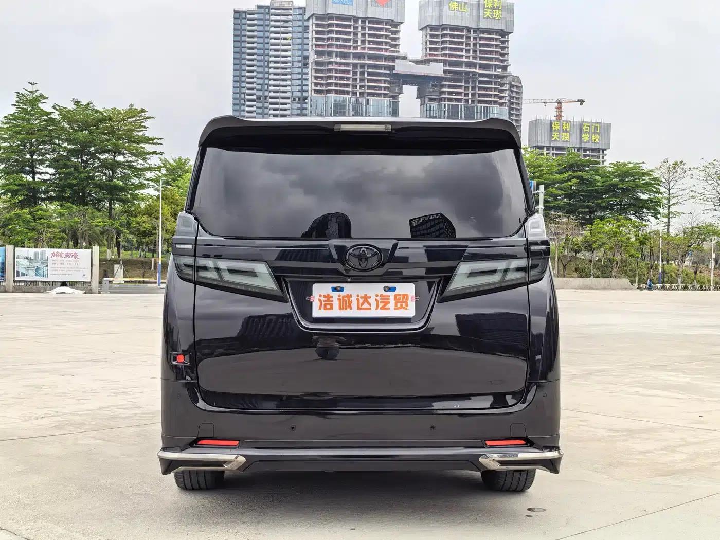 2019 Alphard Hybrid 2.5L HV Premium Edition — миниатюра 22