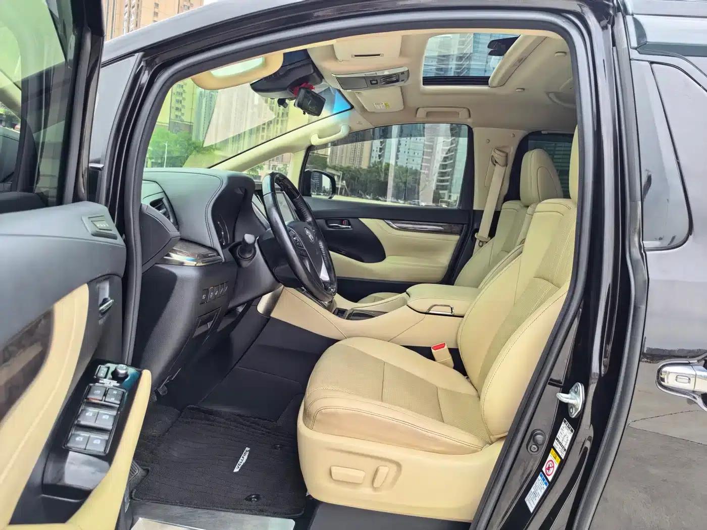 2019 Alphard Hybrid 2.5L HV Premium Edition — миниатюра 6