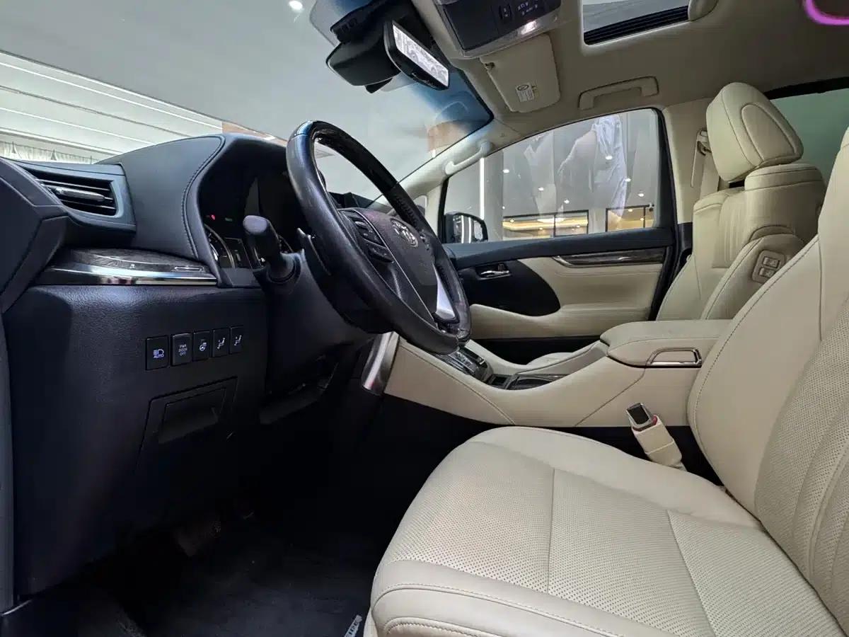 2023 Alphard Crown Hybrid 2.5L HV Supreme Edition — миниатюра 12