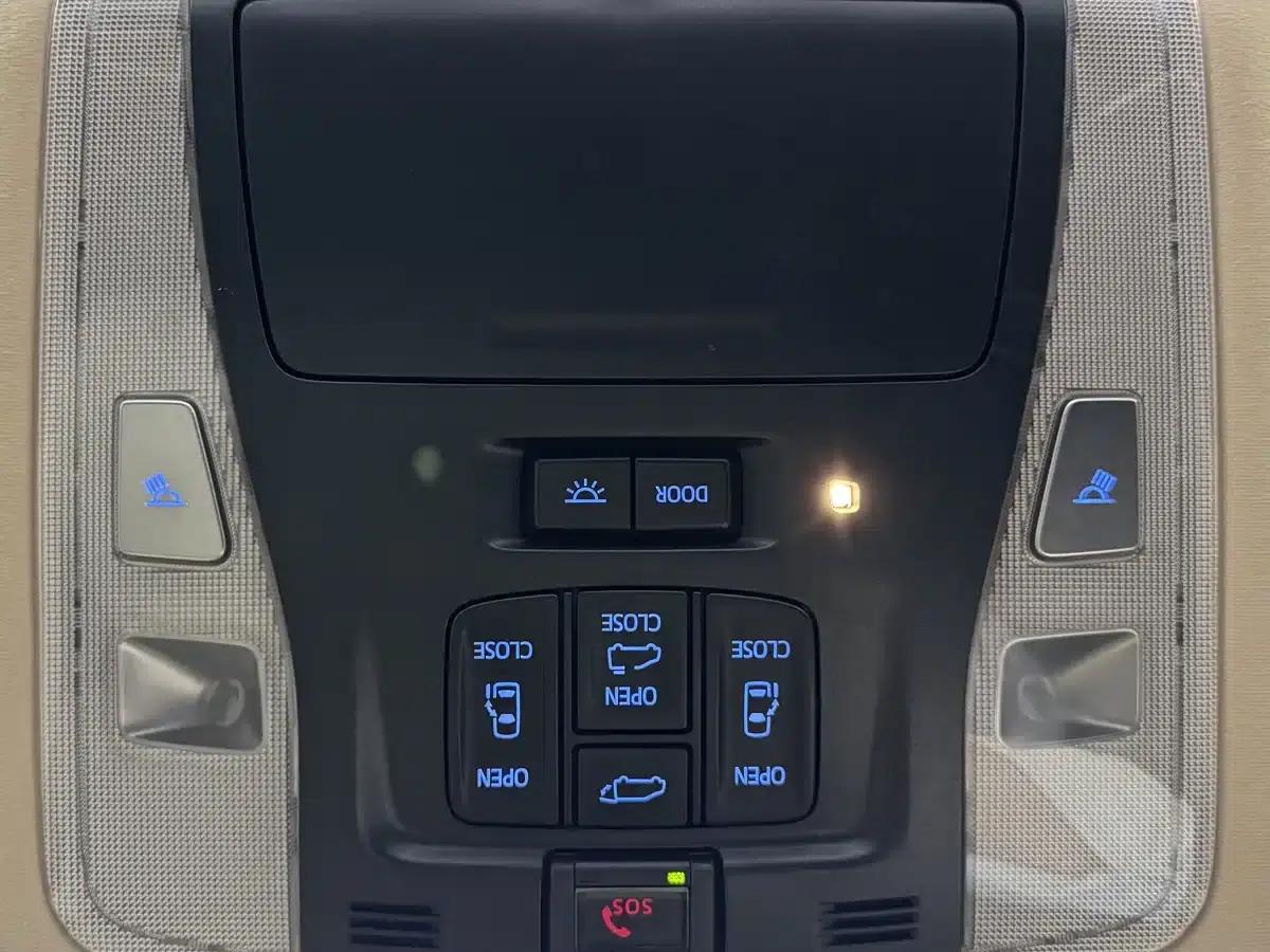 2023 Alphard Crown Hybrid 2.5L HV Supreme Edition — миниатюра 30