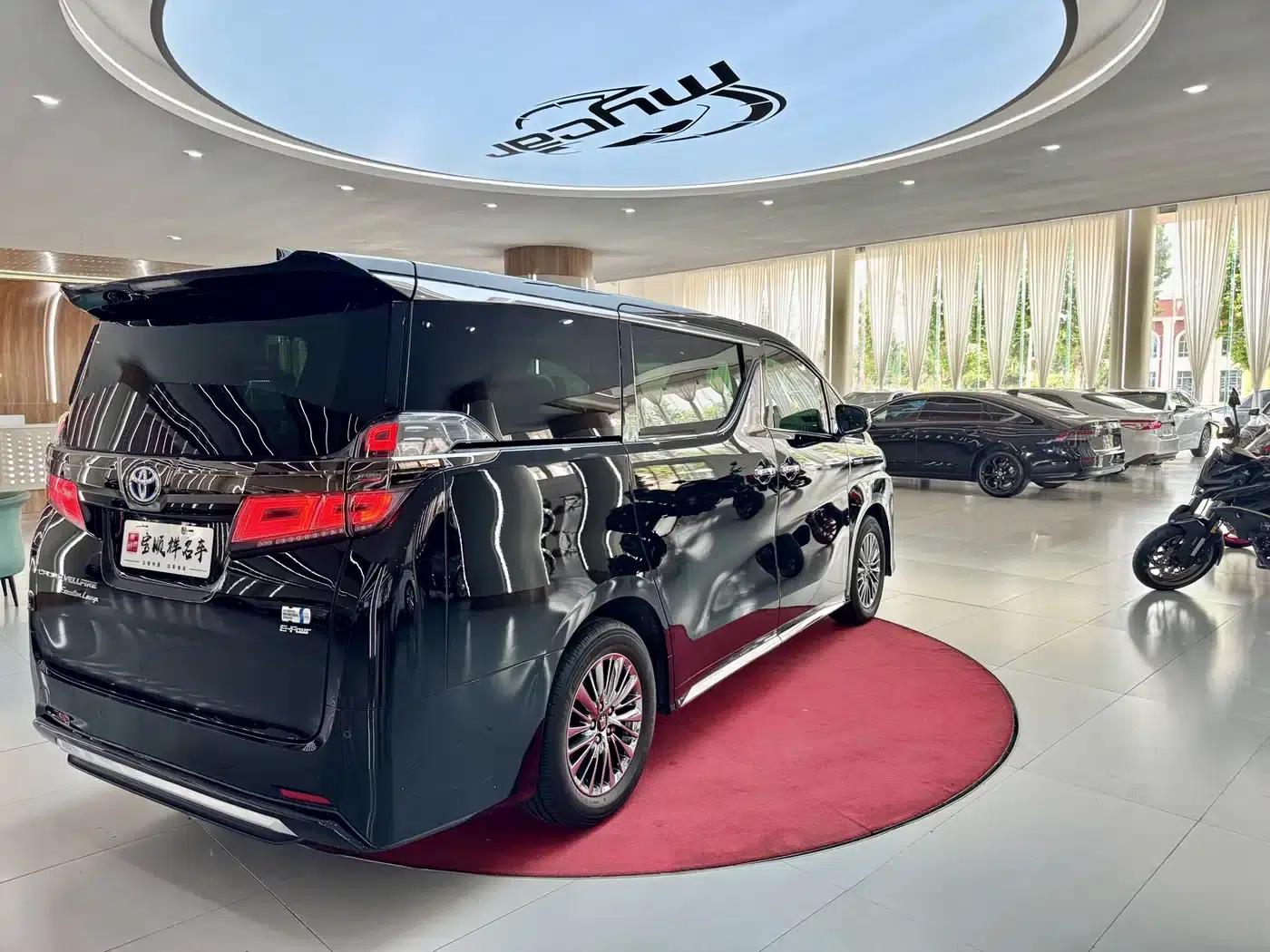 2023 Alphard Crown Hybrid 2.5L HV Supreme Edition — миниатюра 4