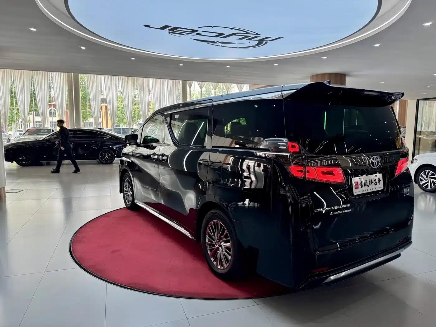2023 Alphard Crown Hybrid 2.5L HV Supreme Edition — миниатюра 8
