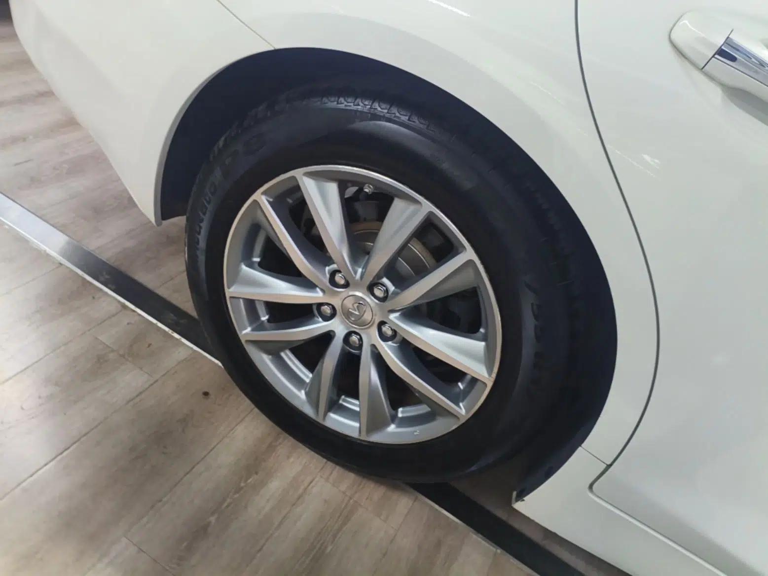 Infiniti Q50 2014 3.7L Comfort Edition — миниатюра 16