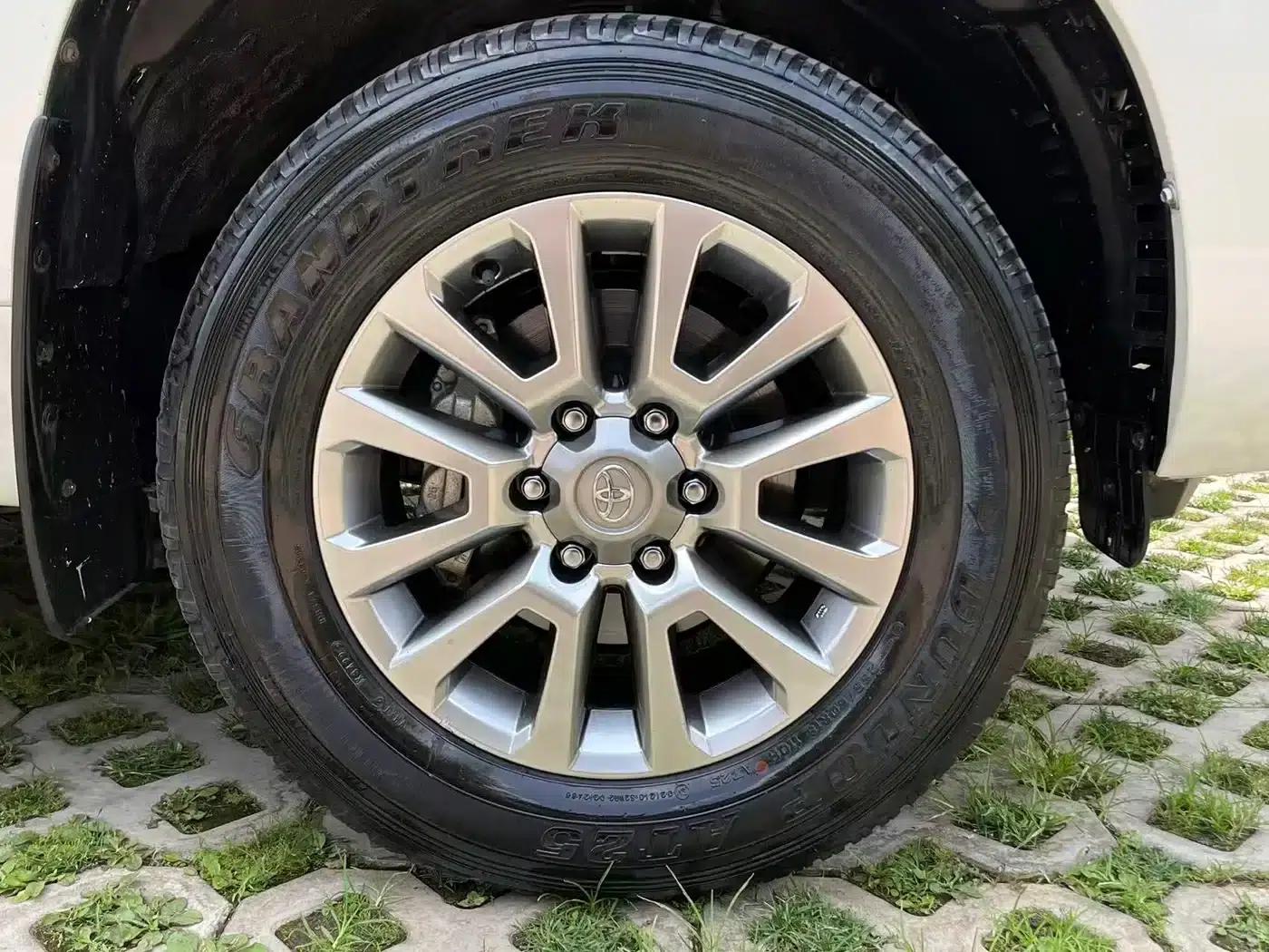 2018 Prado 3.5L Automatic TX — миниатюра 14
