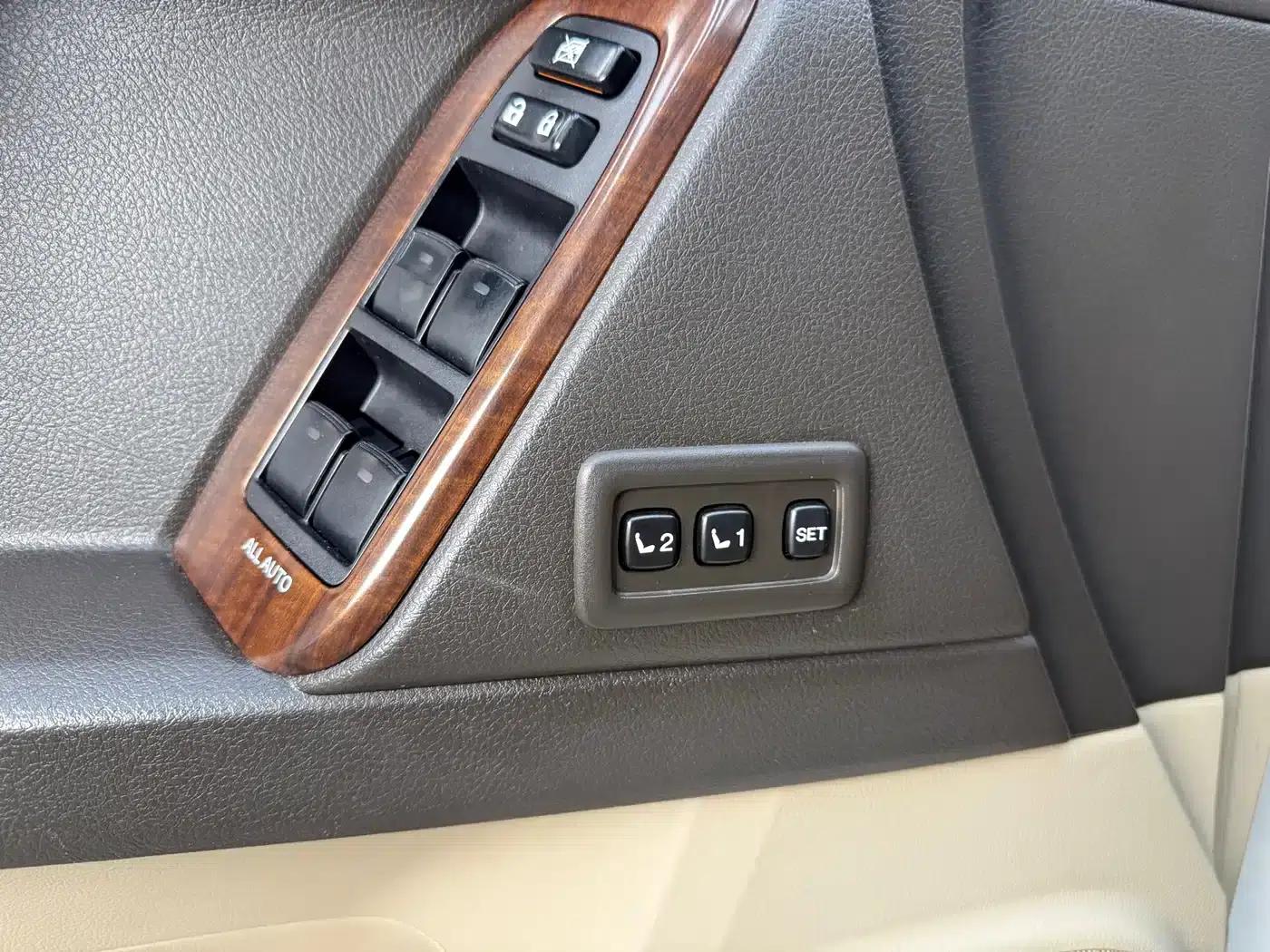 2010 Prado 4.0L Automatic VX — миниатюра 12