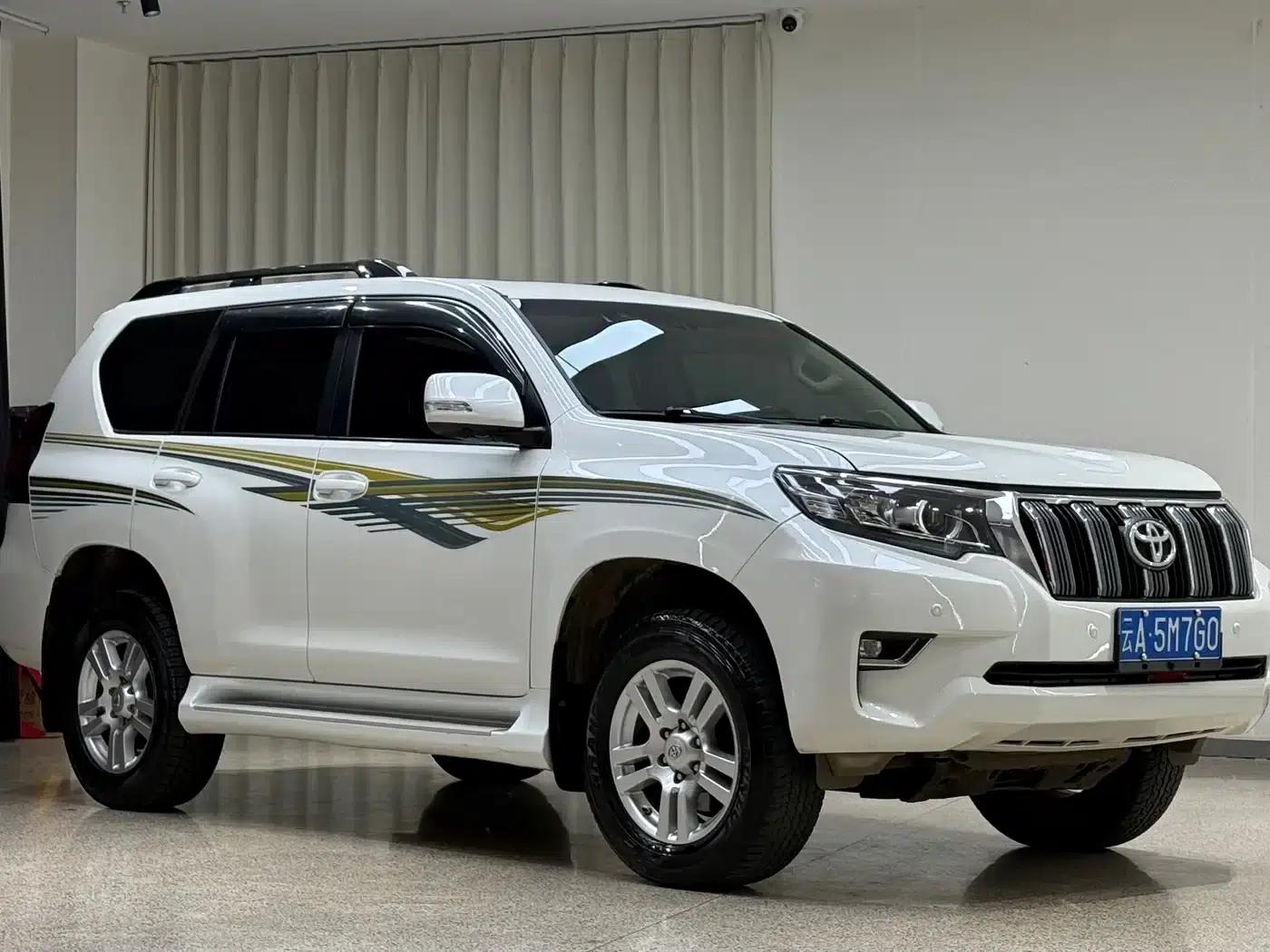 2010 Prado 4.0L Automatic VX — миниатюра 3