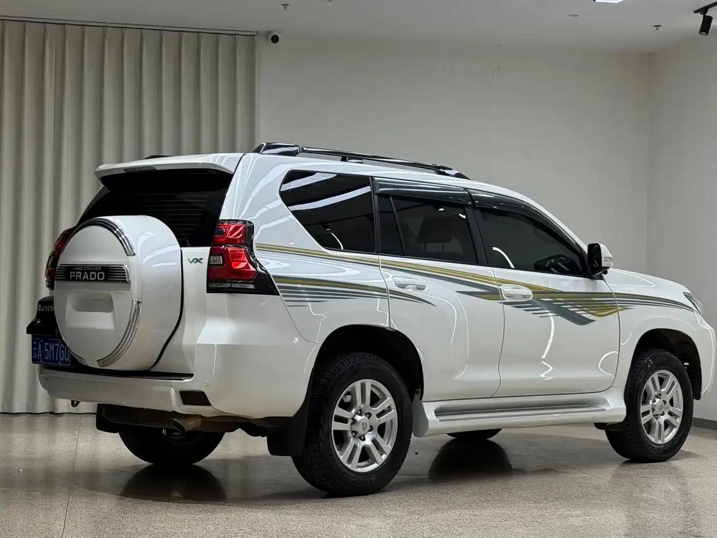 2010 Prado 4.0L Automatic VX — миниатюра 5