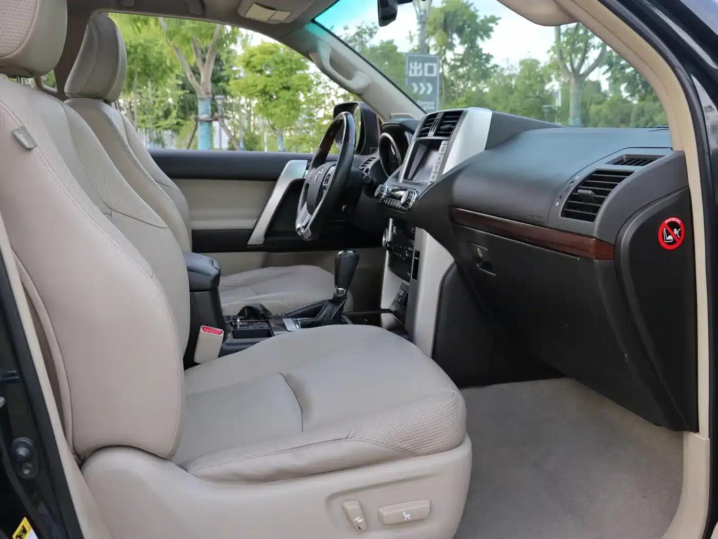 2010 Prado 4.0L Automatic VX NAVI — миниатюра 16