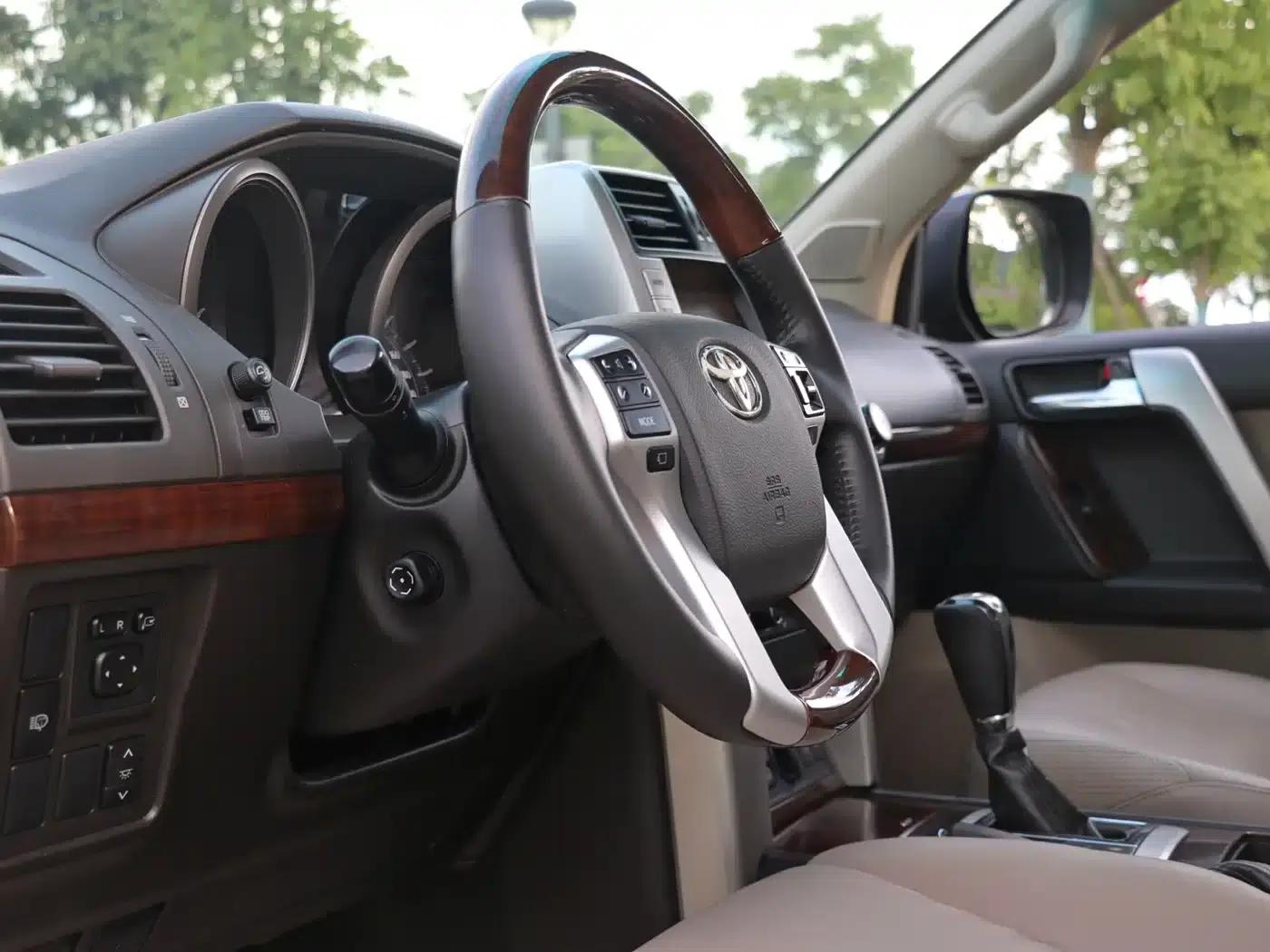 2010 Prado 4.0L Automatic VX NAVI — миниатюра 17