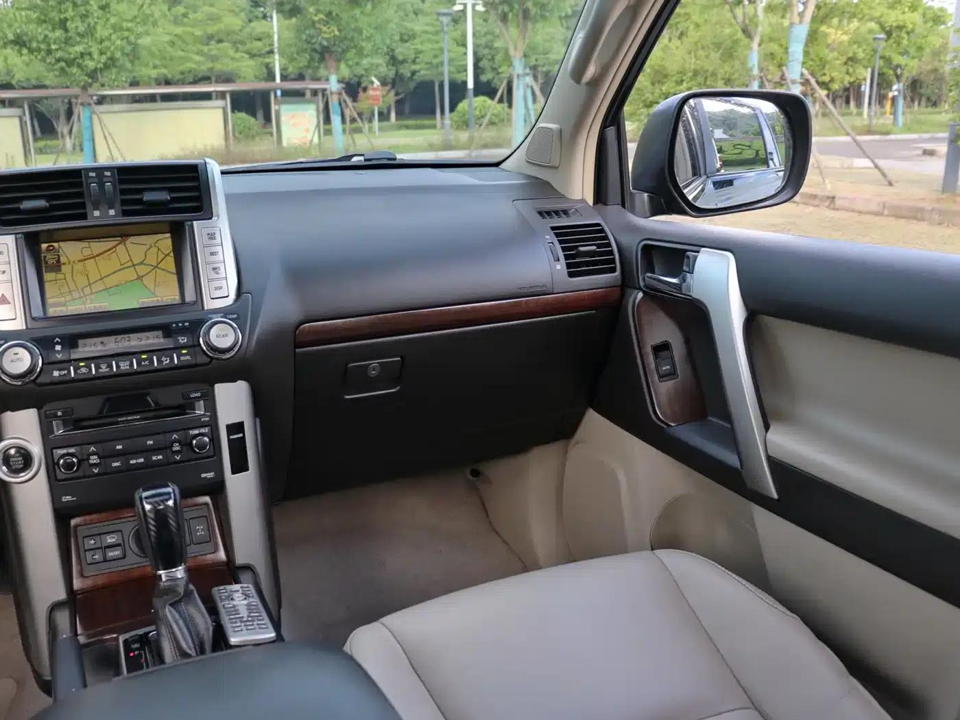 2010 Prado 4.0L Automatic VX NAVI — миниатюра 21