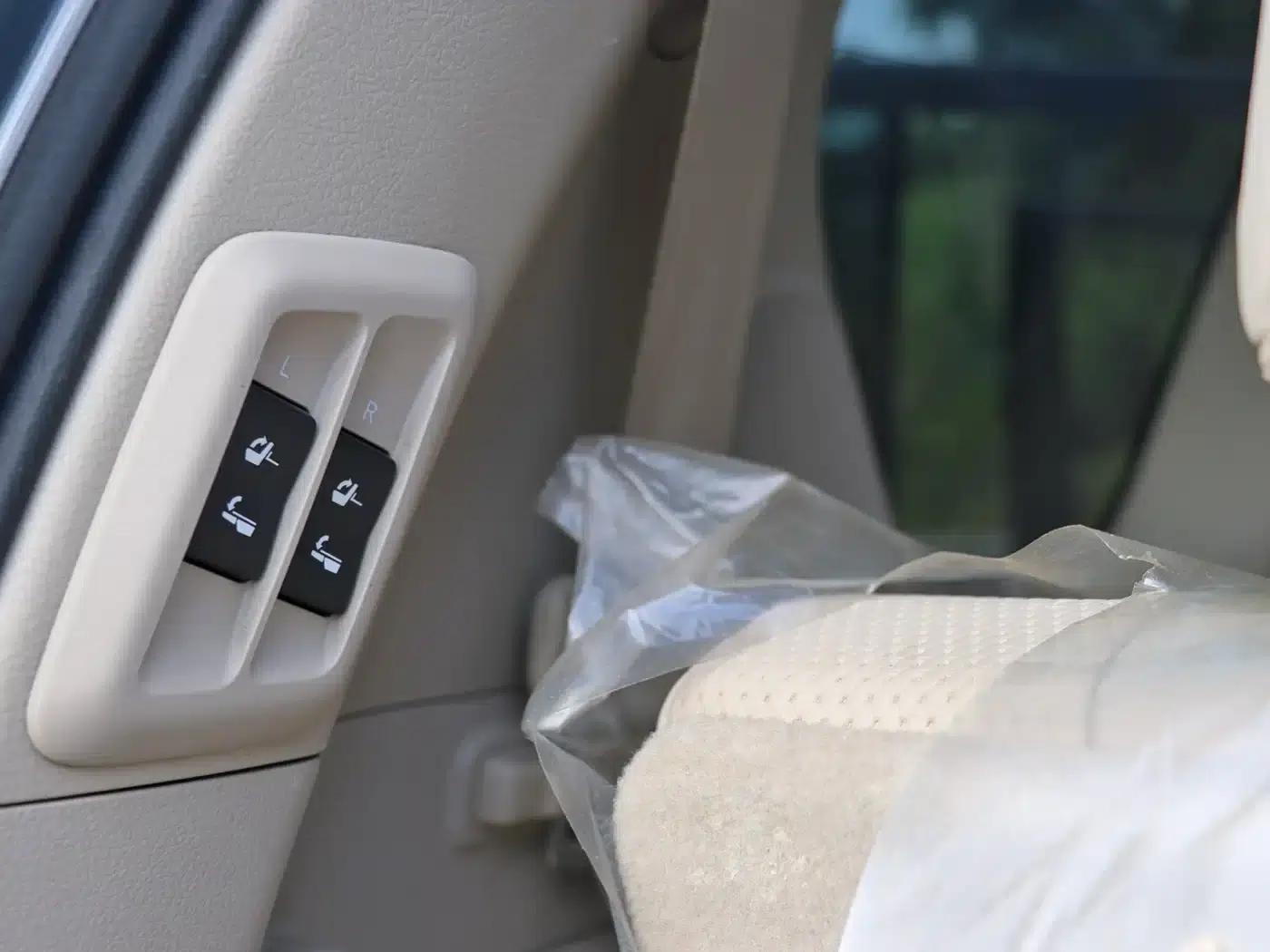 2010 Prado 4.0L Automatic VX NAVI — миниатюра 30