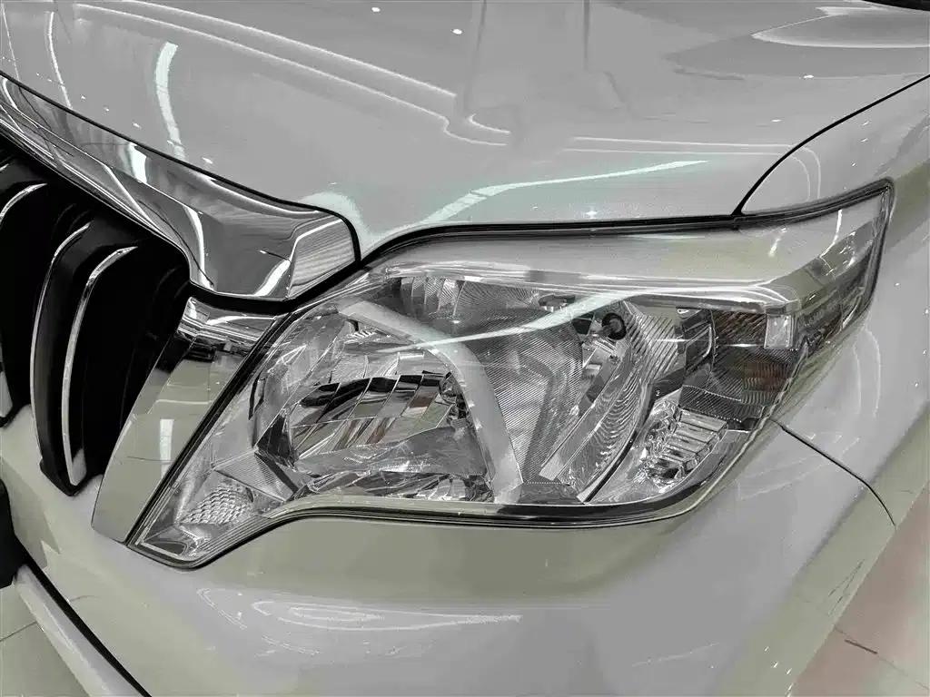 2016 Prado 2.7L Automatic Standard Edition — миниатюра 3