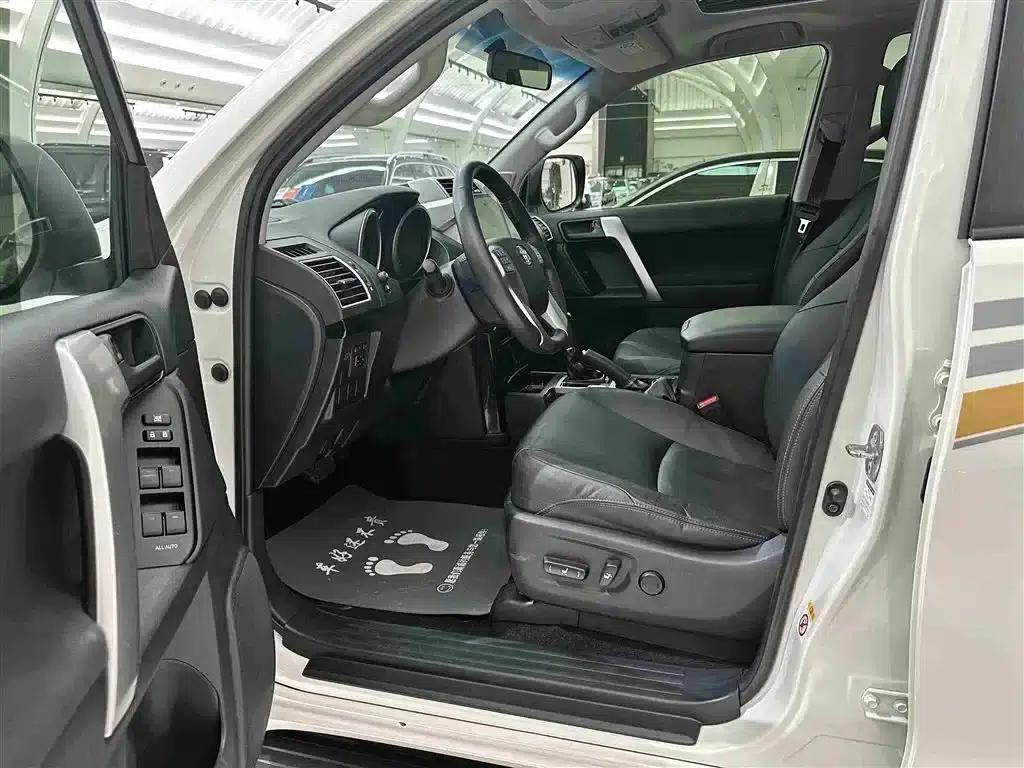 2016 Prado 2.7L Automatic Standard Edition — миниатюра 8
