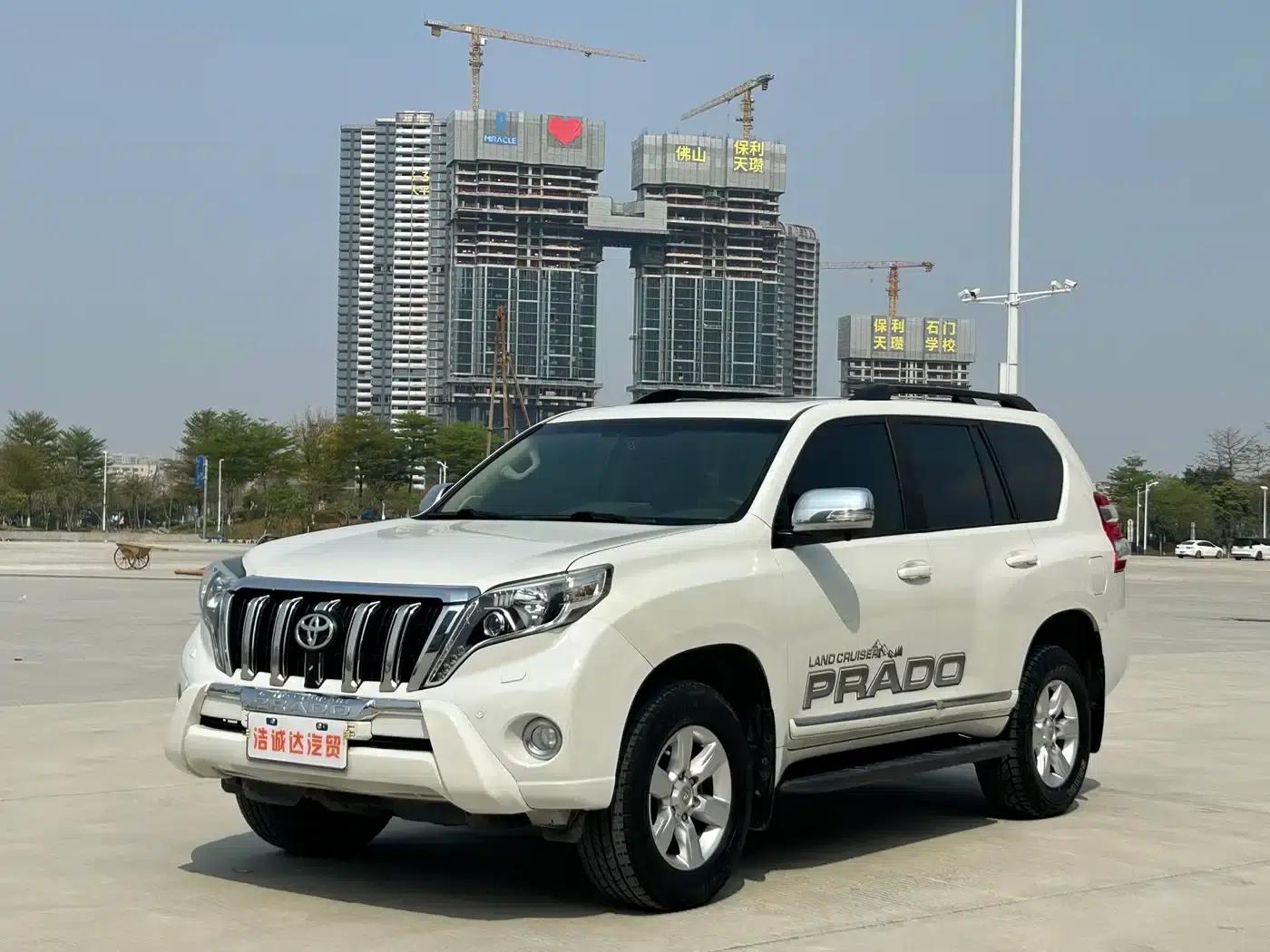 2016 Prado 2.7L Automatic Luxury Edition — миниатюра 1