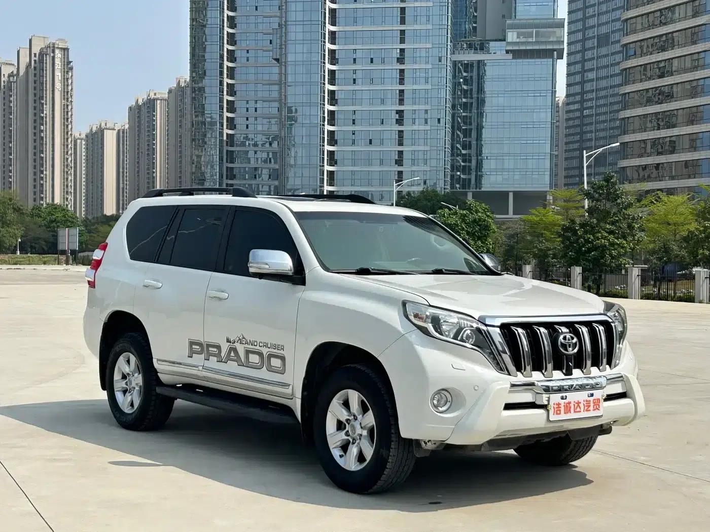 2016 Prado 2.7L Automatic Luxury Edition — миниатюра 3