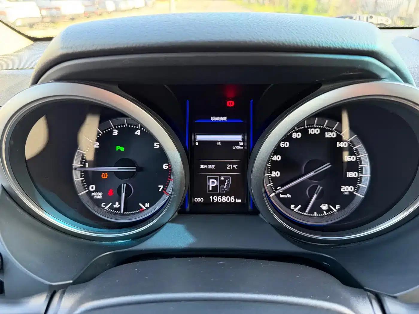 2014 Prado 4.0L Automatic TX-L — миниатюра 22