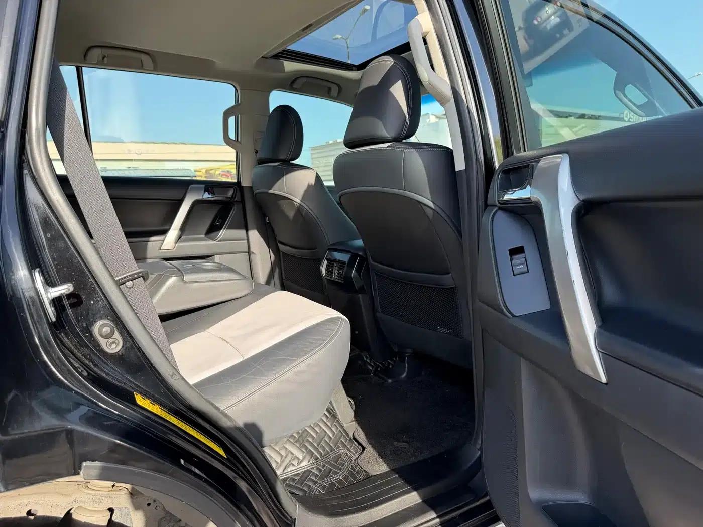 2014 Prado 4.0L Automatic TX-L — миниатюра 33