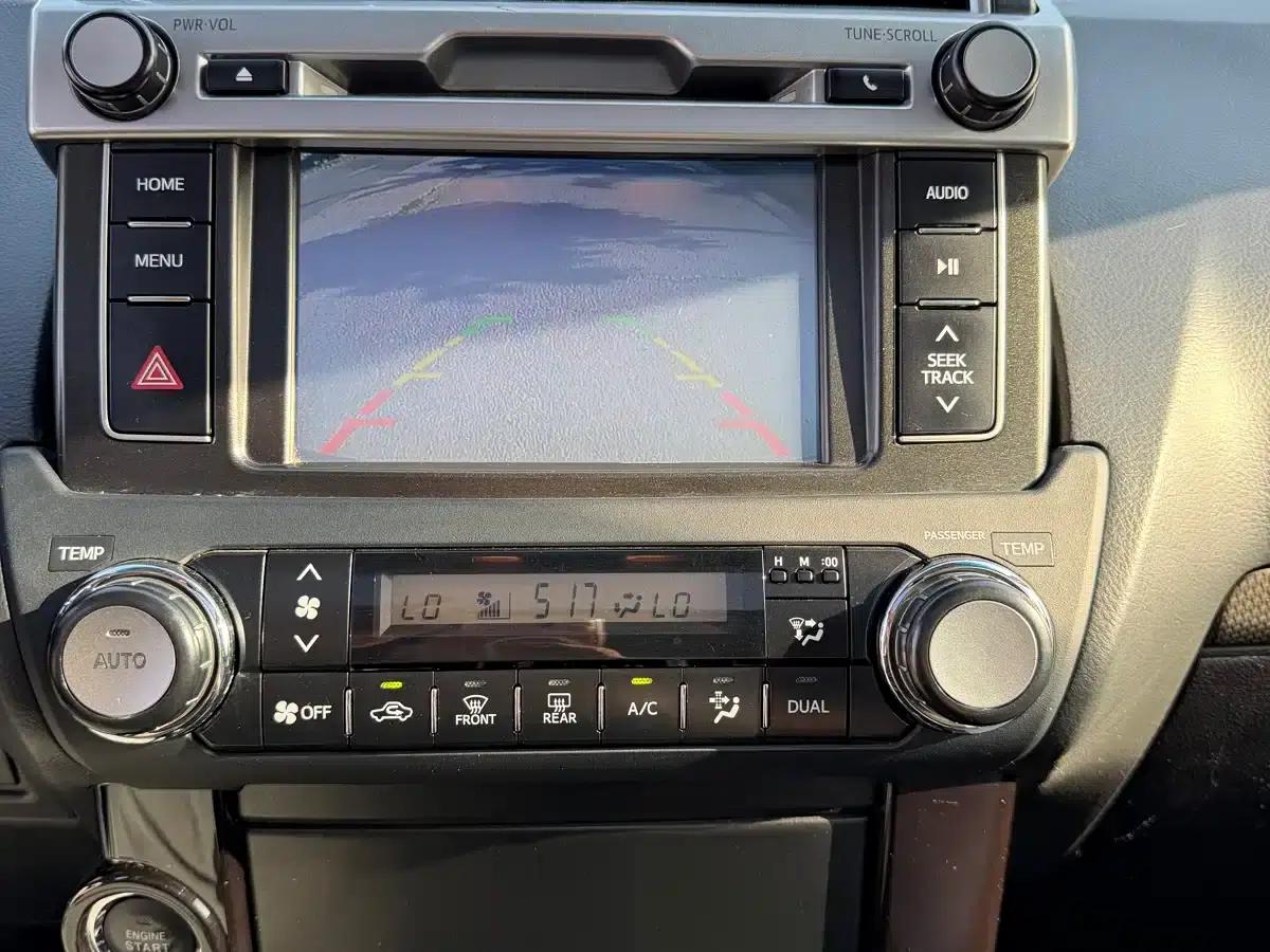 2014 Prado 4.0L Automatic TX-L — миниатюра 34