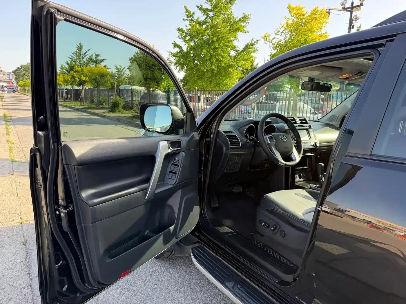 2014 Prado 4.0L Automatic TX-L — миниатюра 9