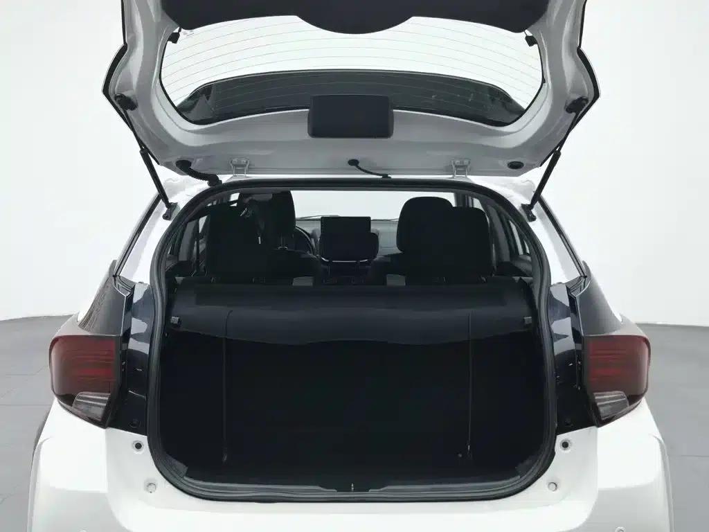 YARiS L 2021 Model YARiS X 1.5L CVT Leading Edition — миниатюра 16