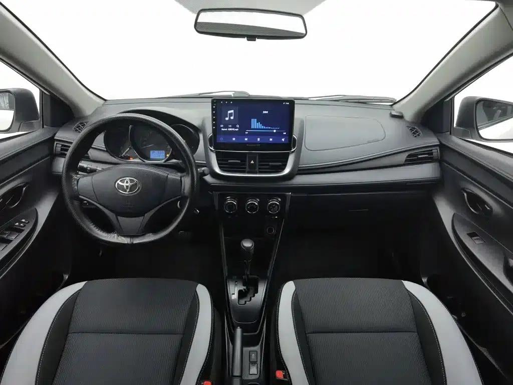 YARiS L 2021 Model YARiS X 1.5L CVT Leading Edition — миниатюра 5