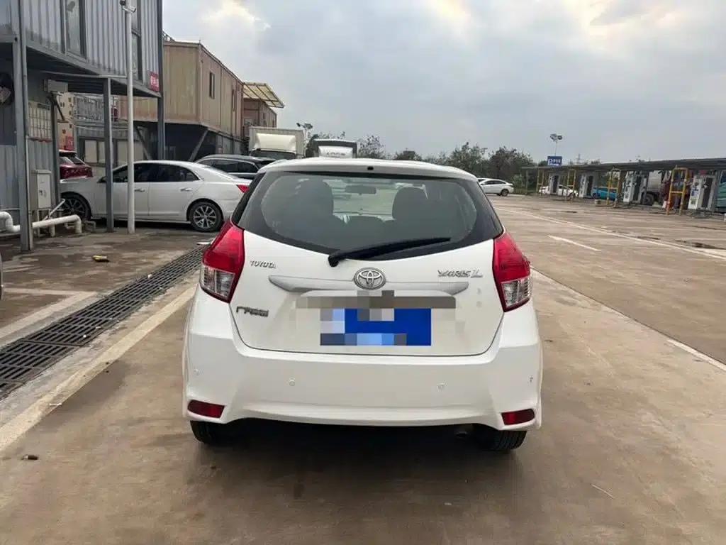 YARiS L Zhixuan 2015 1.5E Automatic Dynamic Edition — миниатюра 3