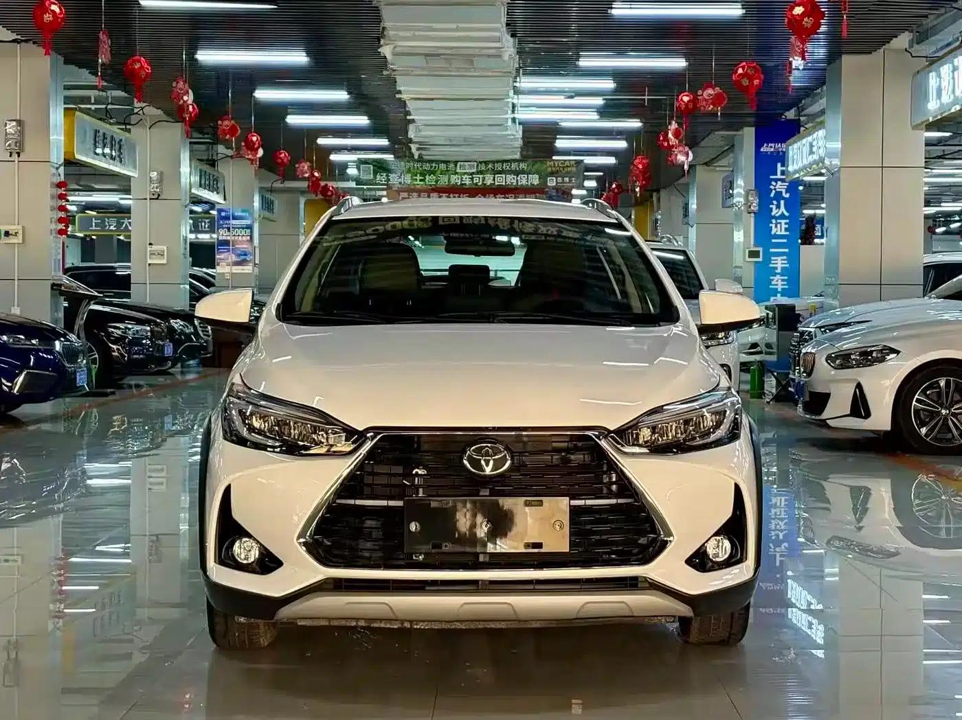 YARiS L 2022 Model YARiS X 1.5L CVT Luxury PLUS Edition — миниатюра 2