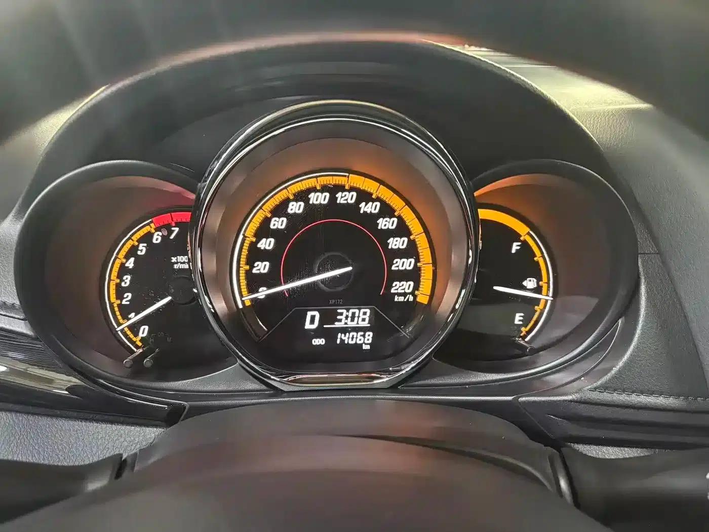 YARiS L 2022 Model YARiS X 1.5L CVT Luxury PLUS Edition — миниатюра 6