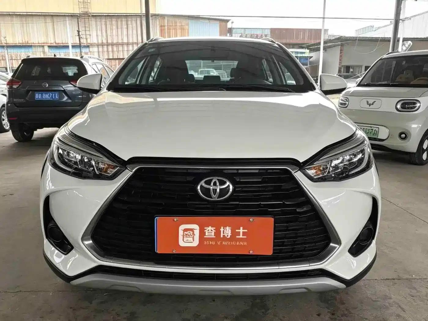 YARiS L Zhixuan 2022 1.5L CVT Leading PLUS Edition — миниатюра 6