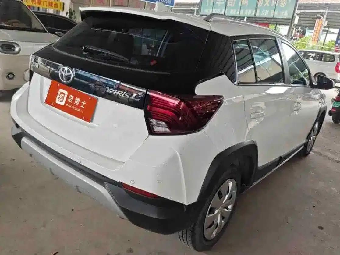 YARiS L Zhixuan 2022 1.5L CVT Leading PLUS Edition — миниатюра 7