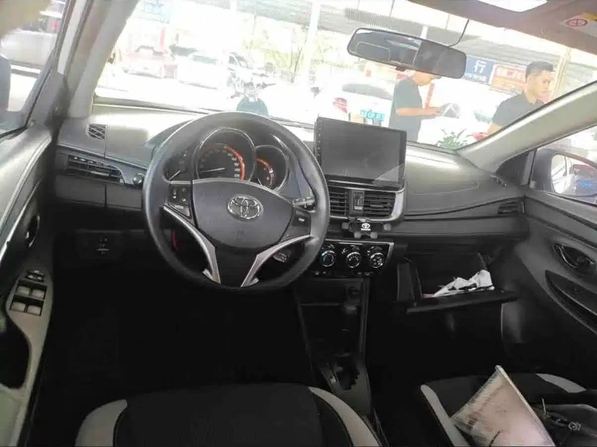 YARiS L Zhixuan 2022 1.5L CVT Leading PLUS Edition — миниатюра 8