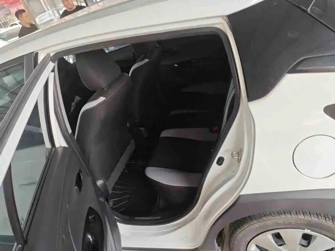 YARiS L Zhixuan 2022 1.5L CVT Leading PLUS Edition — миниатюра 10