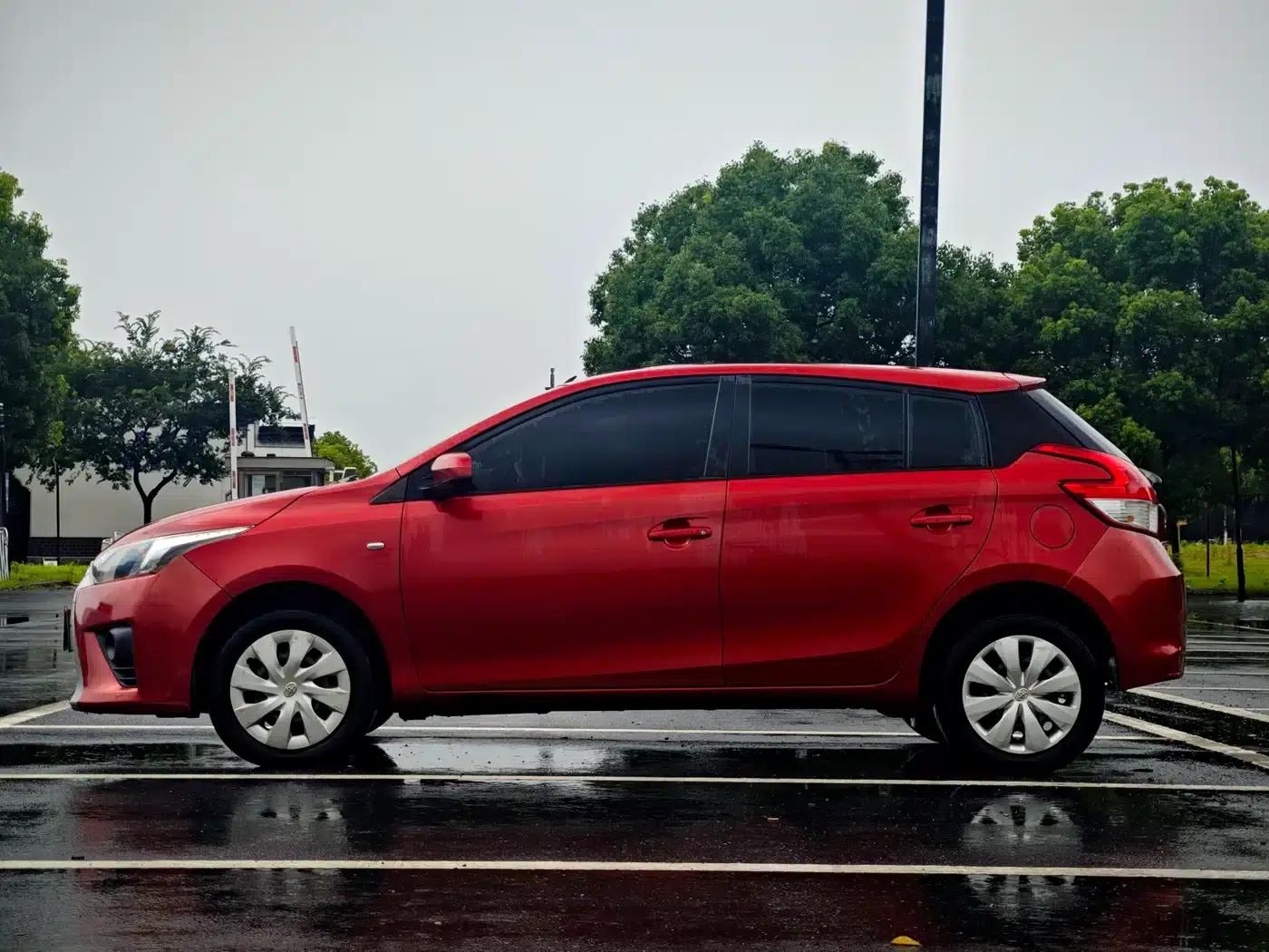 YARiS L Zhixuan 2015 1.5E Automatic Dynamic Edition — миниатюра 4