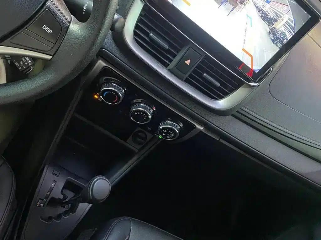 YARiS L 2022 Model YARiS X 1.5L CVT Premium Edition — миниатюра 10