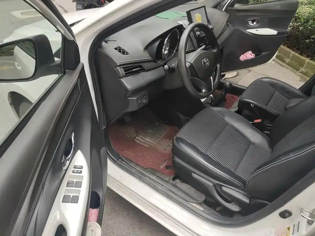 YARiS L Zhixuan 2015 1.5G Manual Dynamic Sunroof Special Edition — миниатюра 12