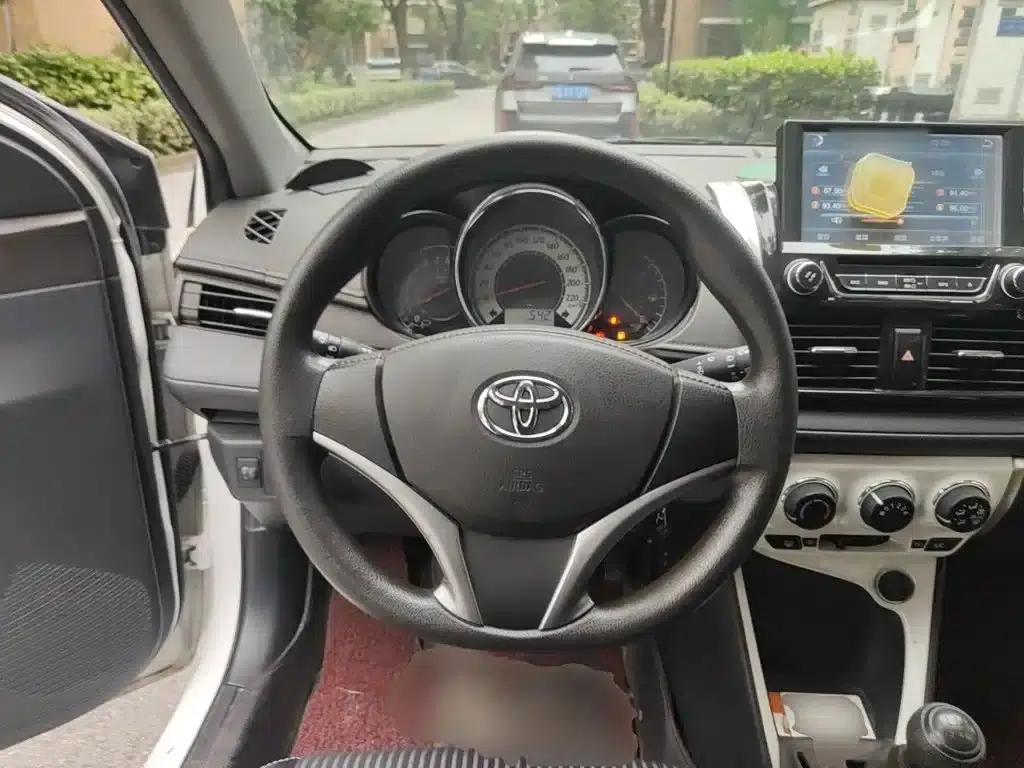YARiS L Zhixuan 2015 1.5G Manual Dynamic Sunroof Special Edition — миниатюра 6
