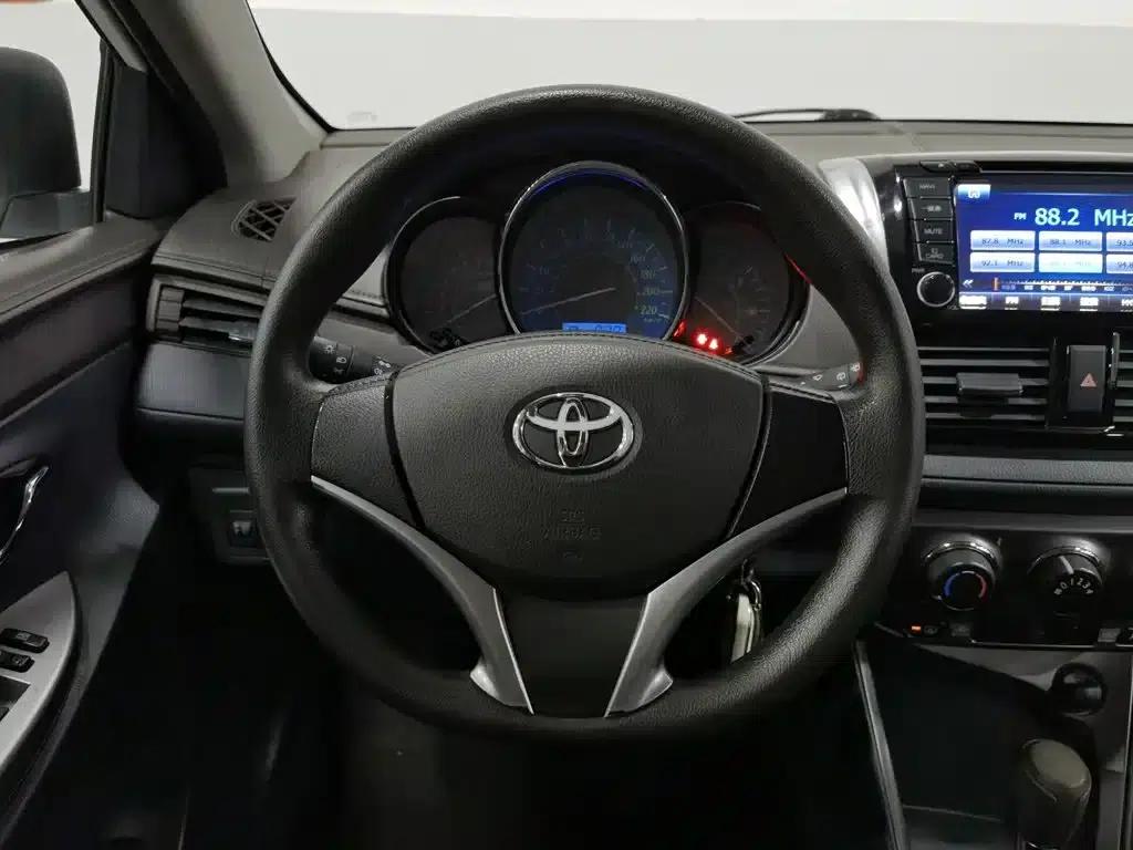 YARiS L Zhixuan 2015 1.5E Automatic Dynamic Edition — миниатюра 11