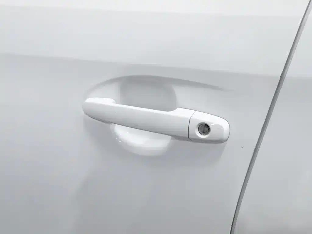 YARiS L Zhixuan 2015 1.5E Automatic Dynamic Edition — миниатюра 18