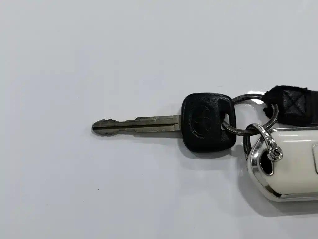 YARiS L Zhixuan 2015 1.5E Automatic Dynamic Edition — миниатюра 19