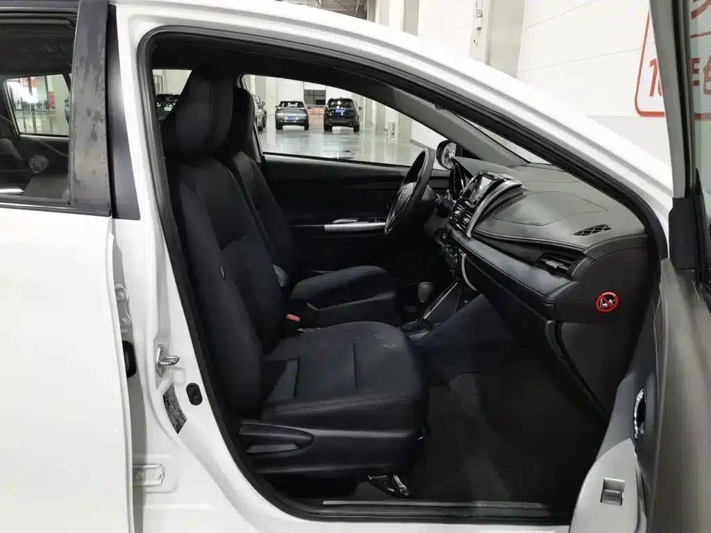 YARiS L Zhixuan 2015 1.5E Automatic Dynamic Edition — миниатюра 23