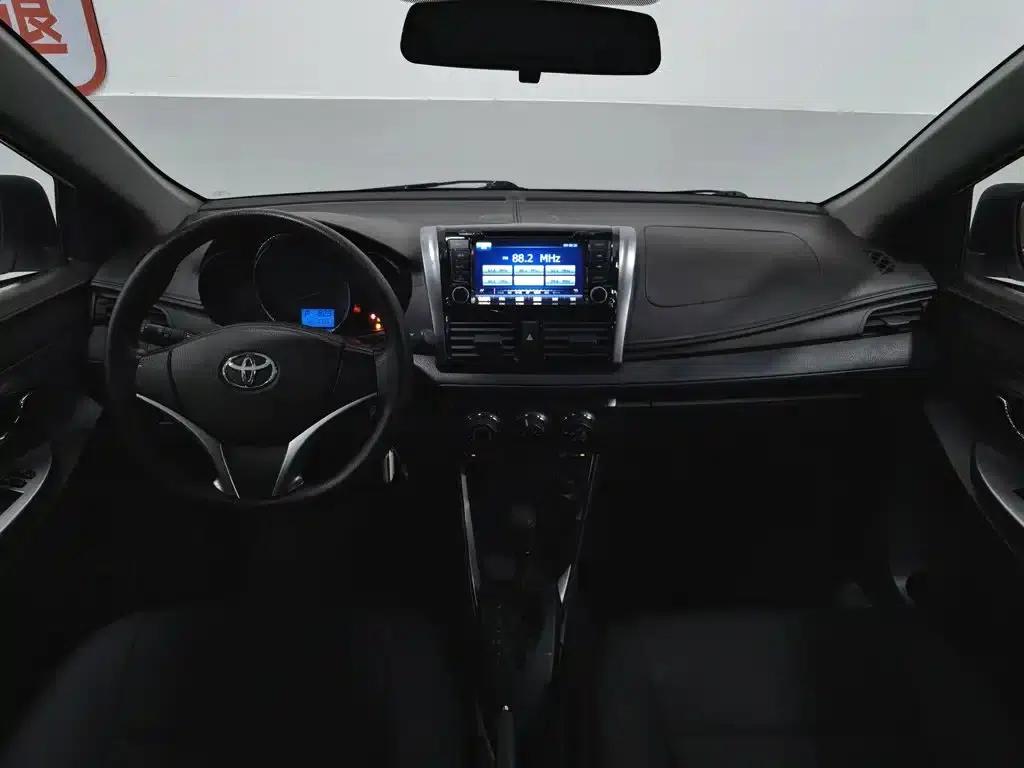 YARiS L Zhixuan 2015 1.5E Automatic Dynamic Edition — миниатюра 5