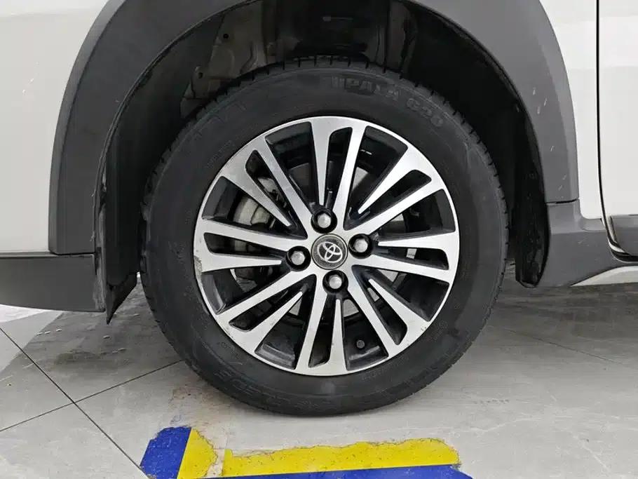 YARiS L 2021 Model YARiS X 1.5L CVT Leading Edition — миниатюра 6