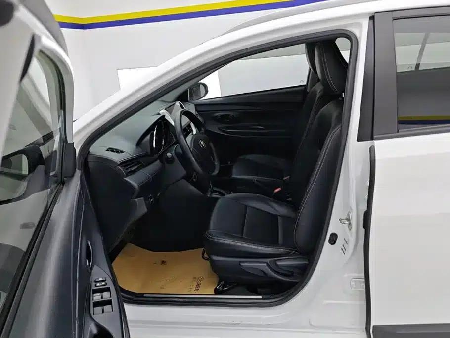 YARiS L 2021 Model YARiS X 1.5L CVT Leading Edition — миниатюра 9