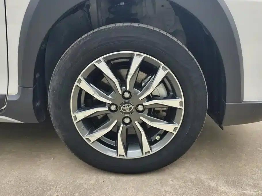 YARiS L 2022 Model YARiS X 1.5L CVT Luxury PLUS Edition — миниатюра 6