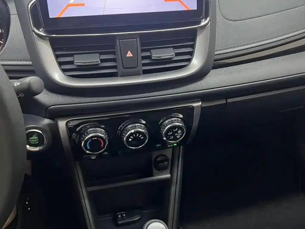 YARiS L 2022 Model YARiS X 1.5L CVT Luxury PLUS Edition — миниатюра 13