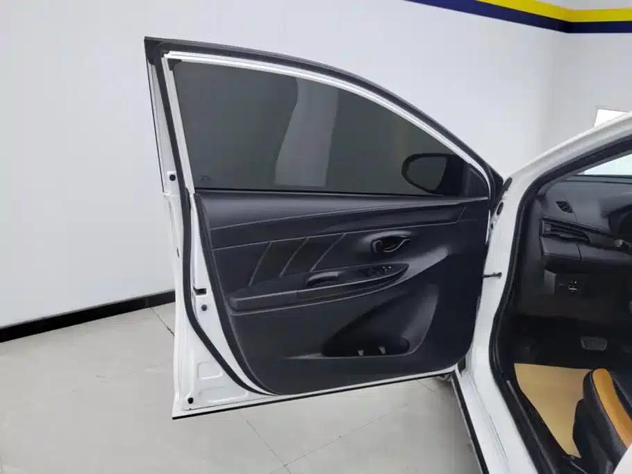YARiS L 2021 Model YARiS X 1.5L CVT Leading Edition — миниатюра 7