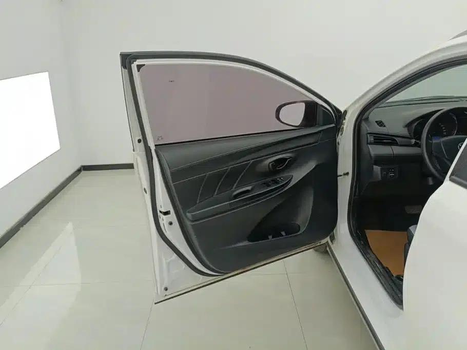 YARiS L 2020 Model YARiS X 1.5L CVT Leading Edition — миниатюра 7