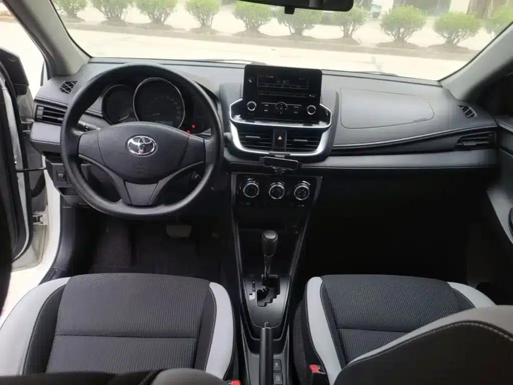 YARiS L Zhixuan 2020 1.5L CVT Leading Edition — миниатюра 10
