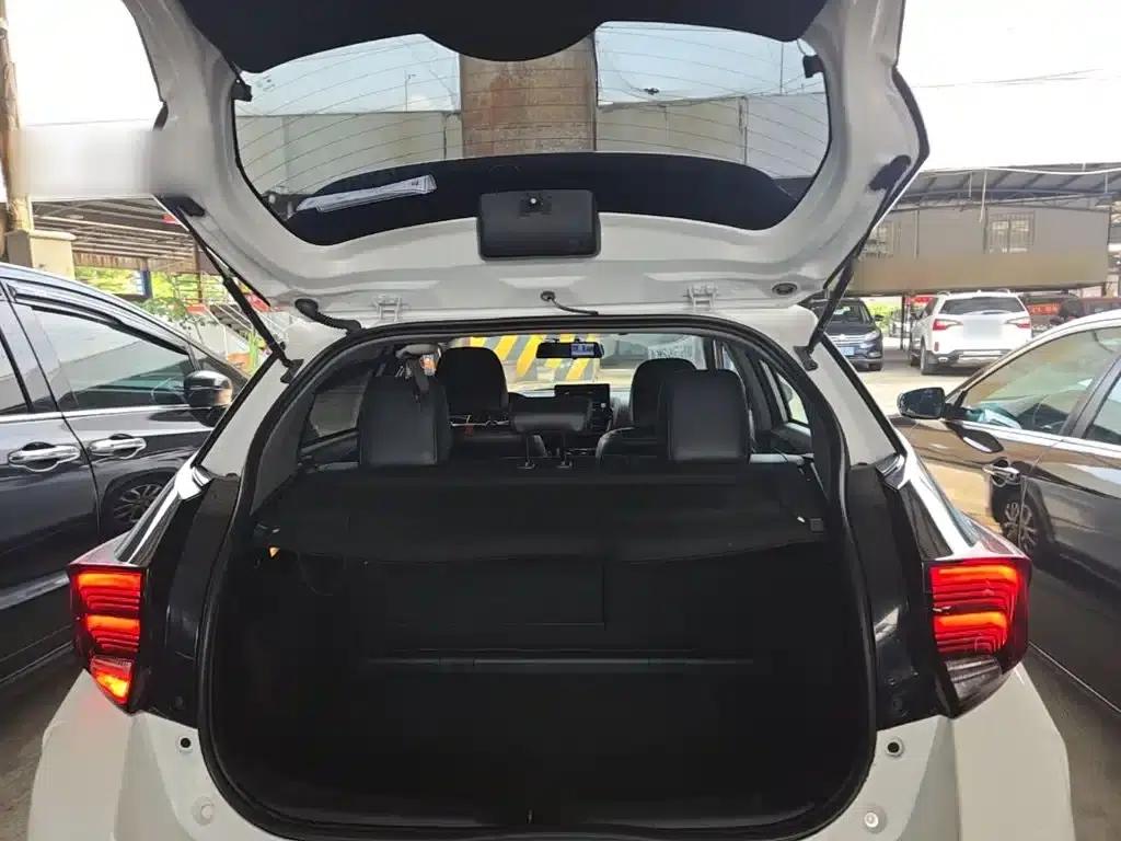 YARiS L 2022 Model YARiS X 1.5L CVT Luxury PLUS Edition — миниатюра 19