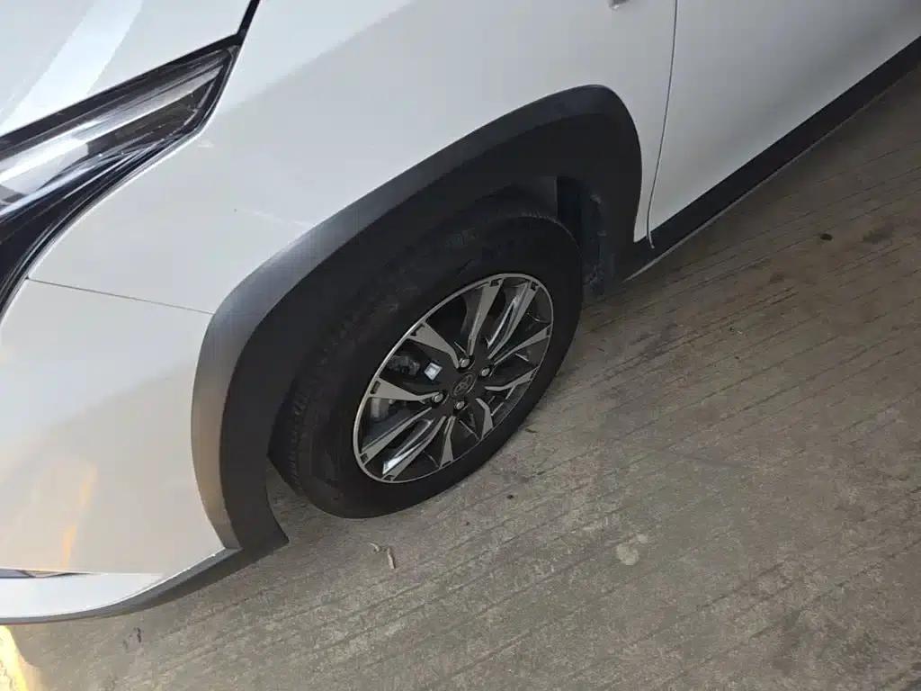 YARiS L 2022 Model YARiS X 1.5L CVT Luxury PLUS Edition — миниатюра 23